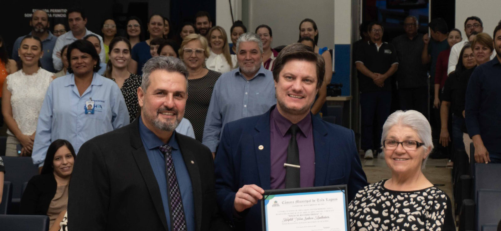 Hospital Auxiliadora e diretor recebem Moção de Reconhecimento na Câmara Municipal              