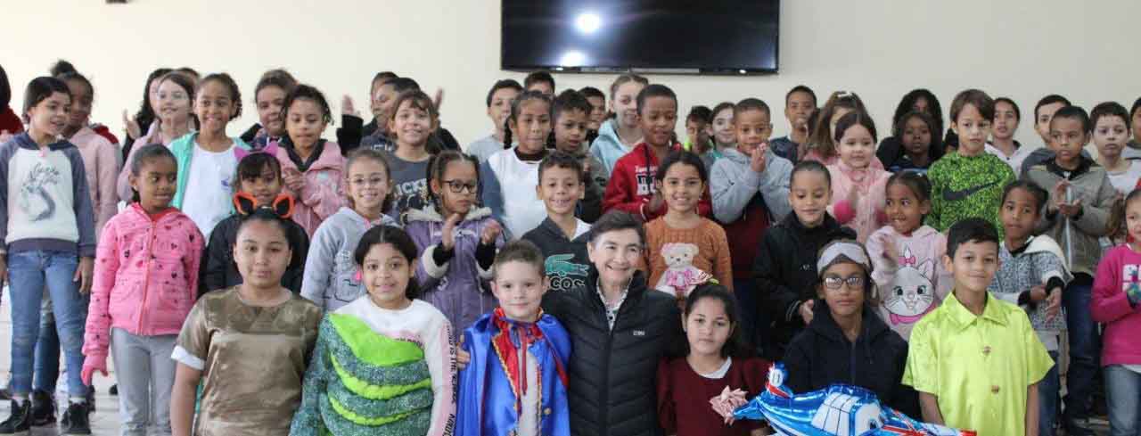 Centro de Estudos do Menor e Integração na Comunidade acolhe Conselheira Geral, Irmã Paola Battagliola