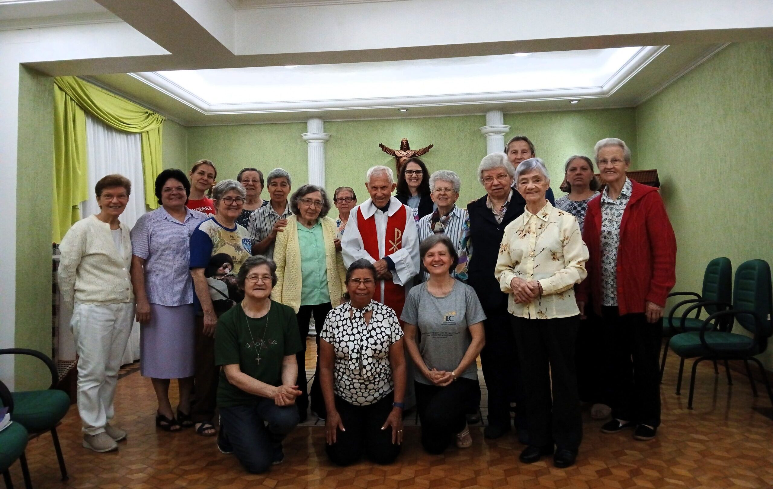 Comunidade religiosa de Porto Alegre acolhe 13 FMA da BAP para os Exercícios Espirituais  