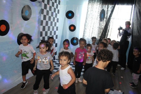 “Volantes da Educação” fazem crescer a comunidade educativa do CEI Pingo de Gente