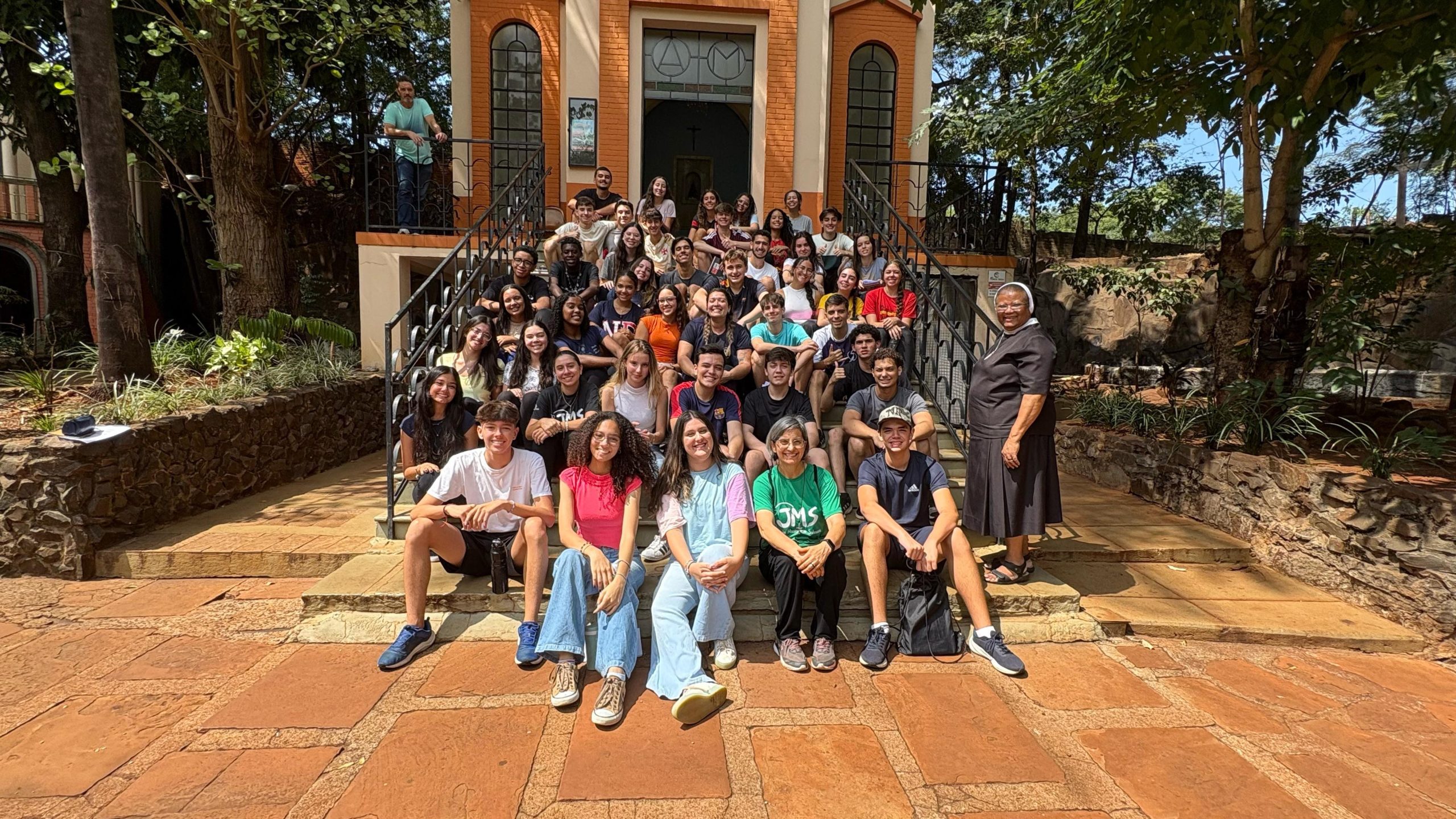 Juventude Missionária Salesiana renova compromisso missionário em retiro espiritual