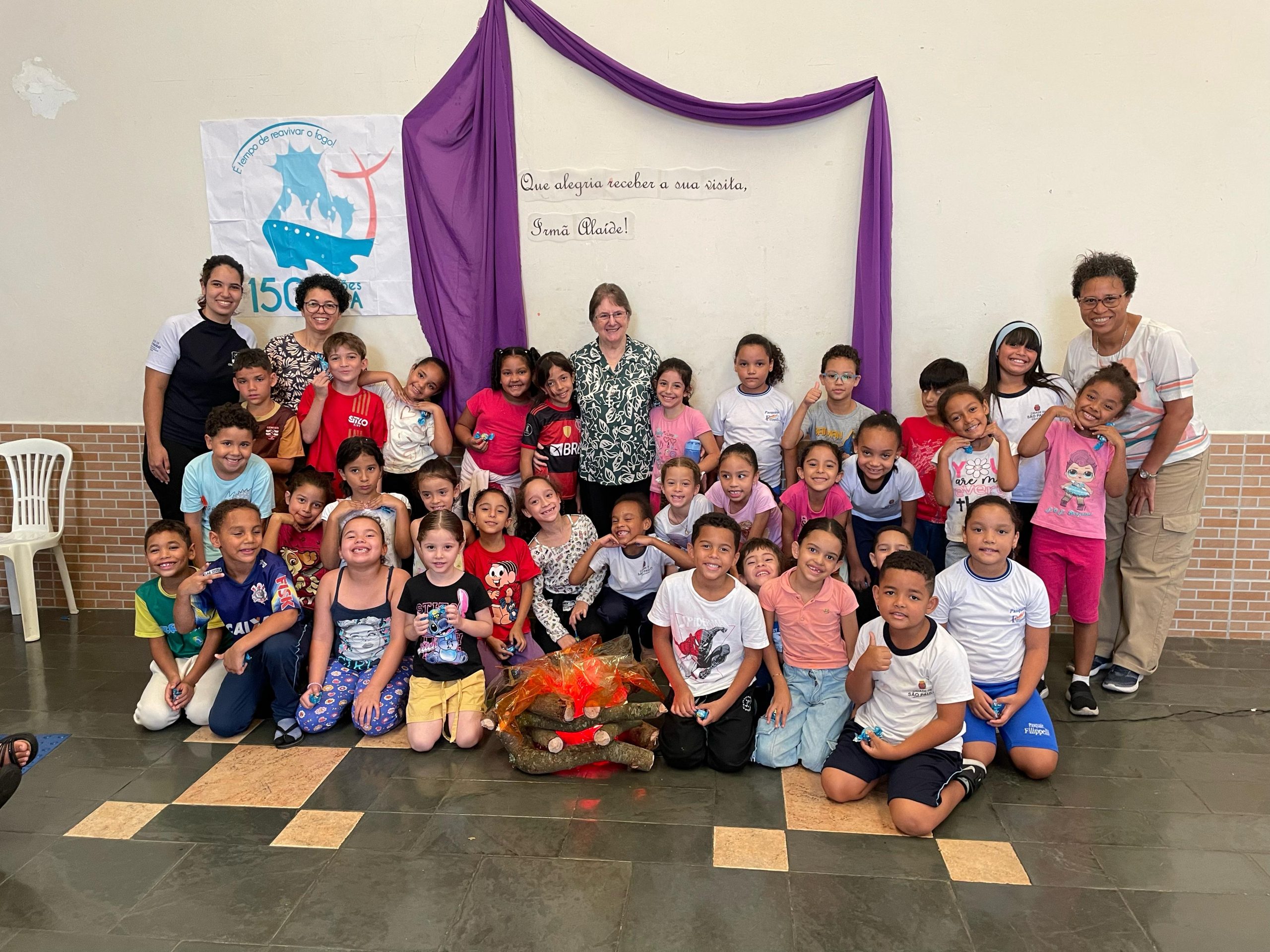 Centro Comunitário Oscar Romero recebe visita de Irmã Alaíde Deretti e fortalece missão sinodal e carismática  