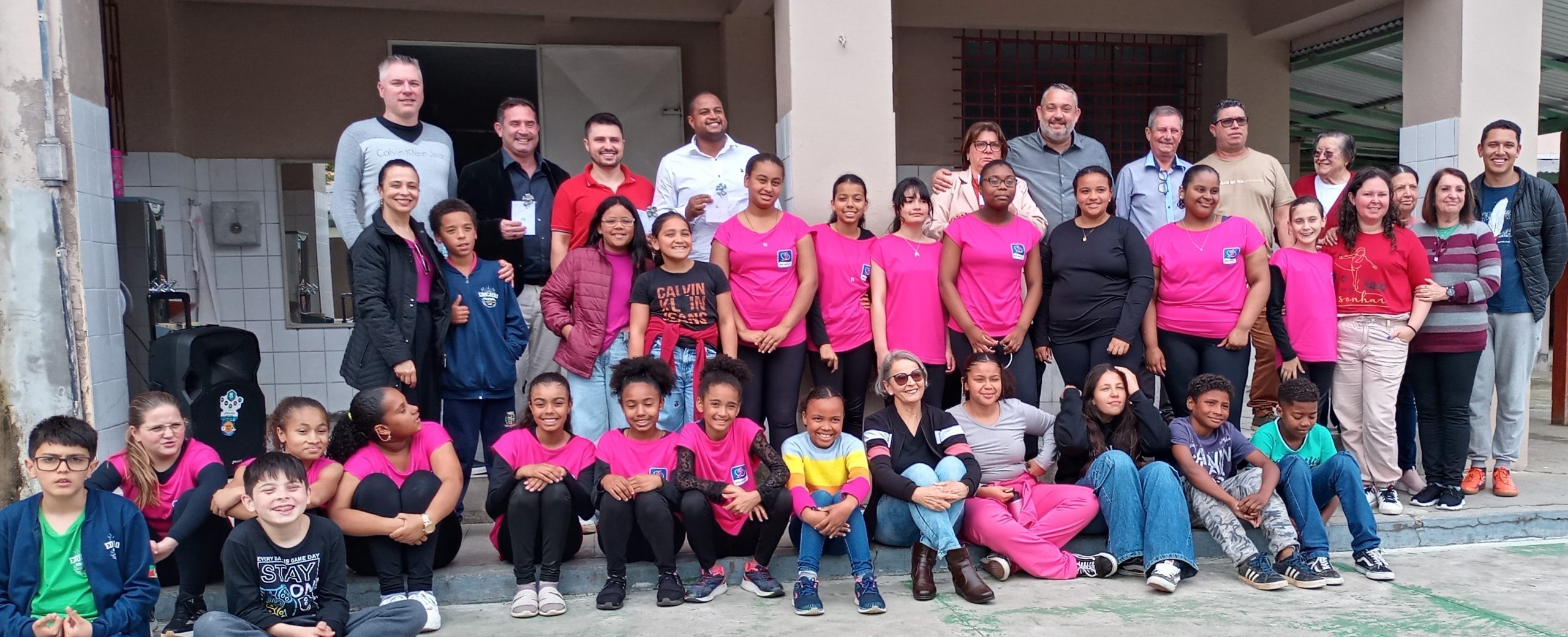 Instituto Medianeira Casa da Criança realiza Roda de Conversa com Vereadores