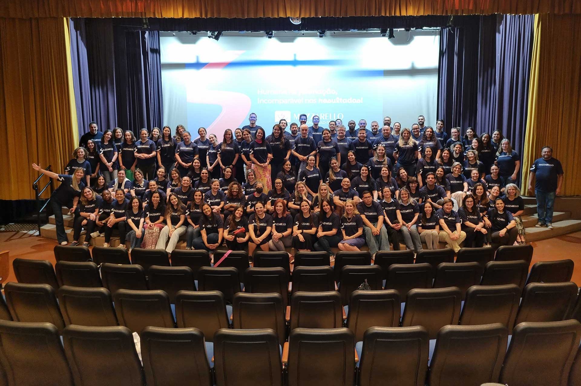 Festa da Matrícula reúne educadores em noite de reflexão no Instituto Madre Mazzarello