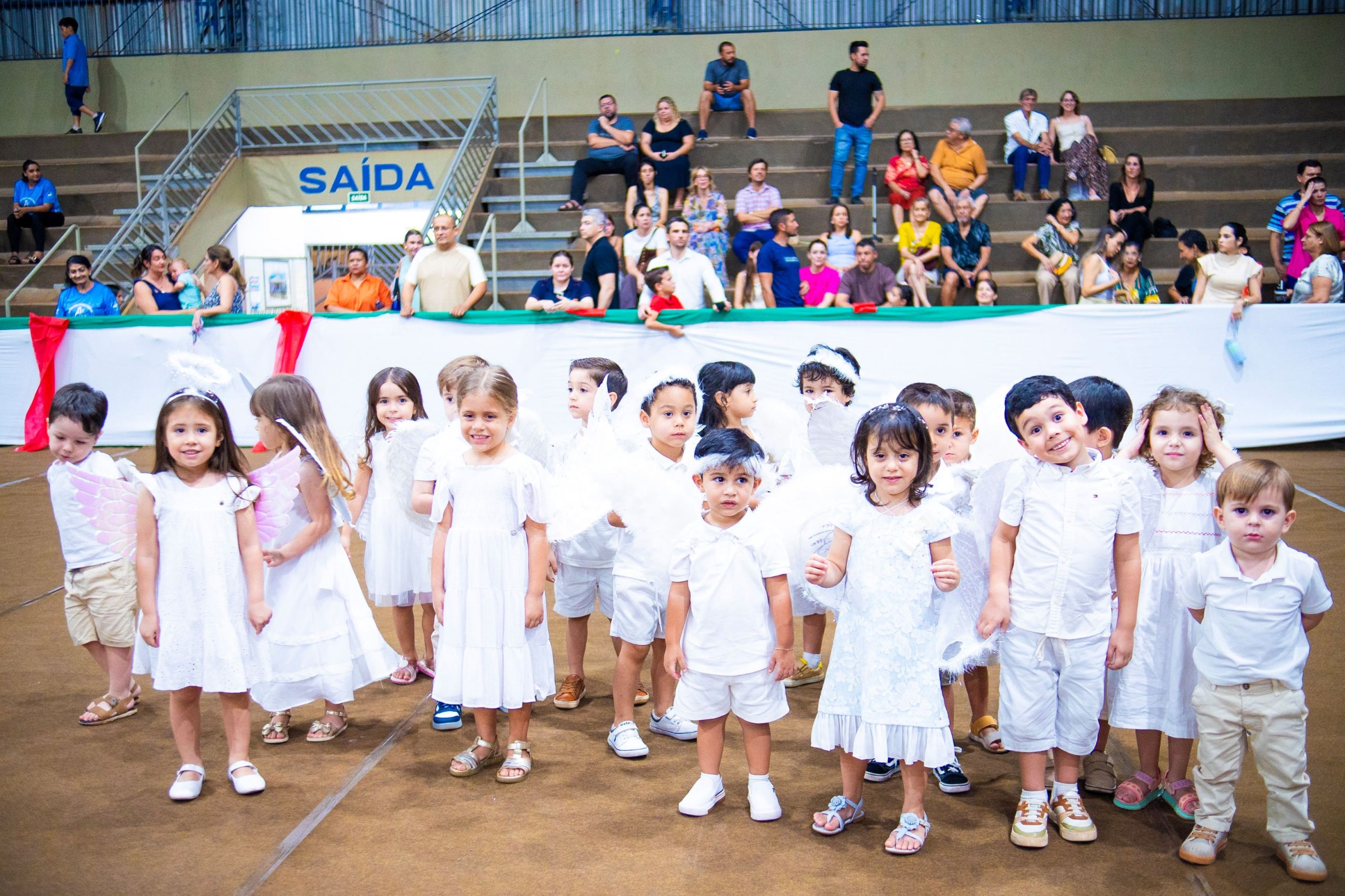 Natal Simbólico 2025 com o tema “Cristo – Nossa Esperança” emociona comunidade educativa