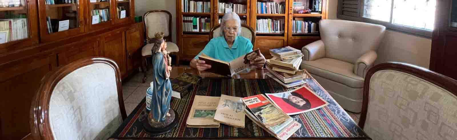 Lançamento do Livro Beata Laura Vicuña Homenagem Póstuma aos 133 anos da Beata