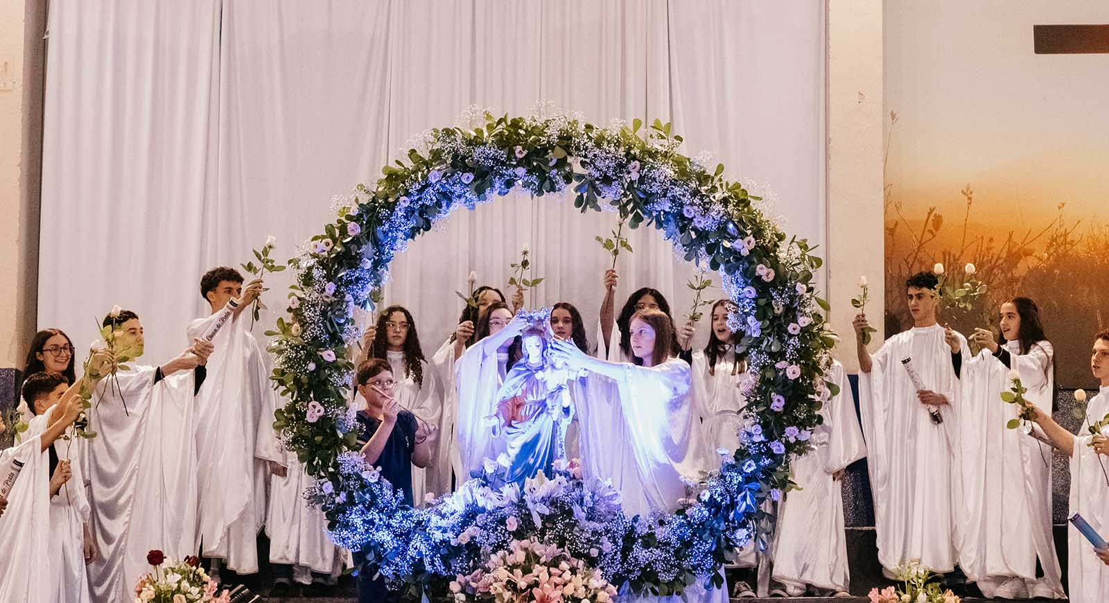 Comunidade educativa realiza Carreata e Missa em homenagem à Padroeira do INSA-Cambé